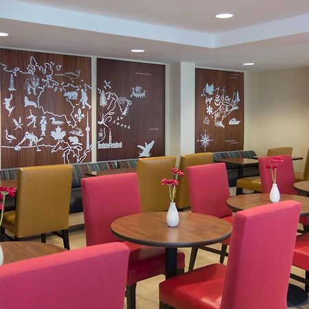 Towneplace Suites By Marriott Toronto Northeast/Markham Exterior foto